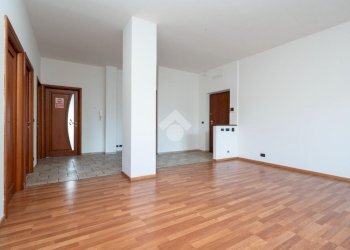 Quadrilocale Via fratelli Kennedy, Caselle Torinese - foto 2