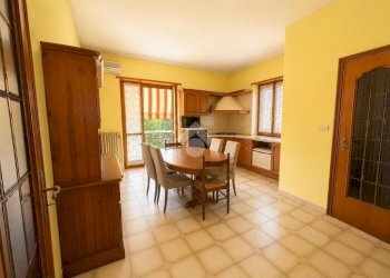 Three-room apartment Via Giacomo Puccini, Rivalta di Torino - photo 4