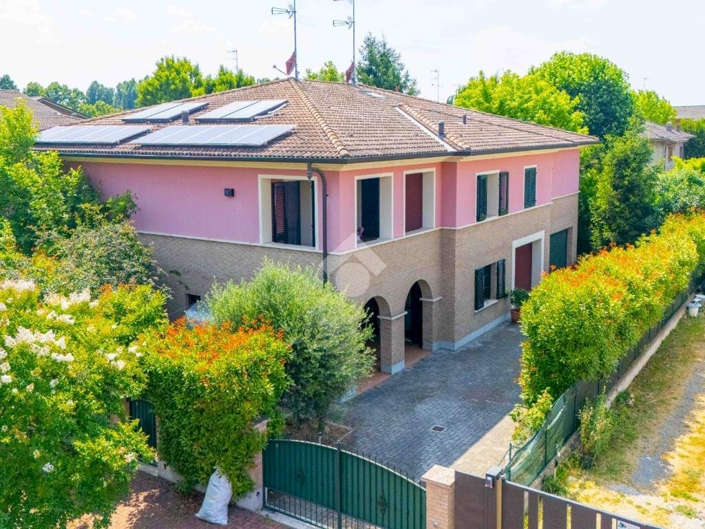 Porzione di casa Via Giuseppe di Vittorio, Cadelbosco di Sopra - foto 1