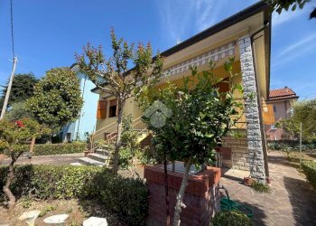 Villa Viale Genova, Riccione - foto 4