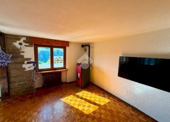 Four-room apartment Frazione Petit Fenis, Nus - photo 8