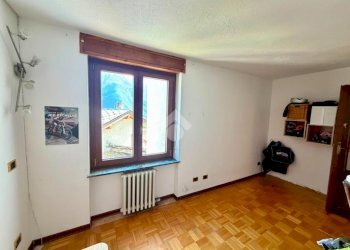 Four-room apartment Frazione Petit Fenis, Nus - photo 17