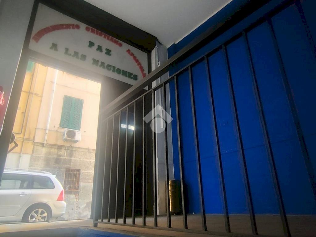 Magazzino via della coscia, Genova (zona Sampierdarena) - foto 3