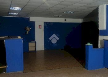 Magazzino via della coscia, Genova (zona Sampierdarena) - foto 1