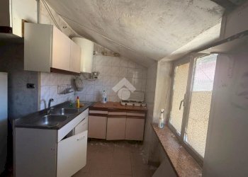 One-room apartment Via S. Giuseppe Benedetto Cottolengo, Torino (neighborhood Aurora) - photo 4