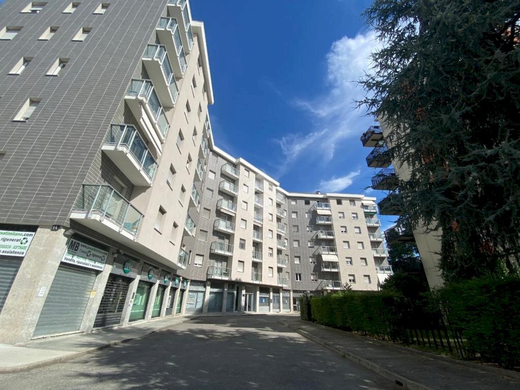 Two-room apartment Via zurigo, Milano (neighborhood Inganni) - photo 1
