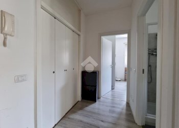 Two-room apartment Via zurigo, Milano (neighborhood Inganni) - photo 2