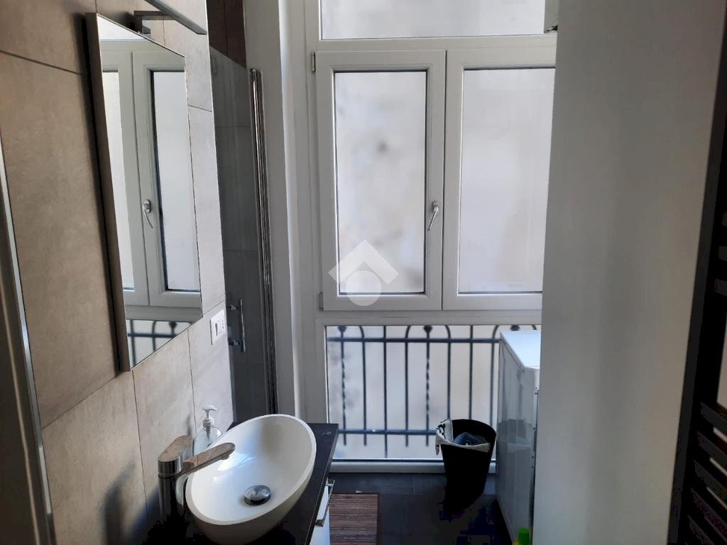 Bilocale Via Genova, Torino (zona Nizza Millefonti) - foto 2