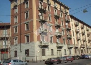 Bilocale Via Genova, Torino (zona Nizza Millefonti) - foto 1