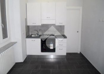 Bilocale Via Genova, Torino (zona Nizza Millefonti) - foto 5