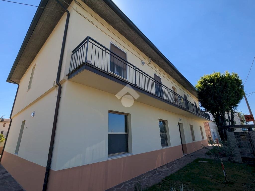 Four-room apartment Via Argine Montone, Ravenna (neighborhood Coccolia) - photo 1