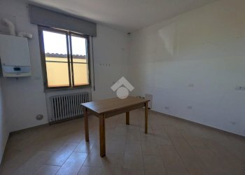 Four-room apartment Via Argine Montone, Ravenna (neighborhood Coccolia) - photo 3