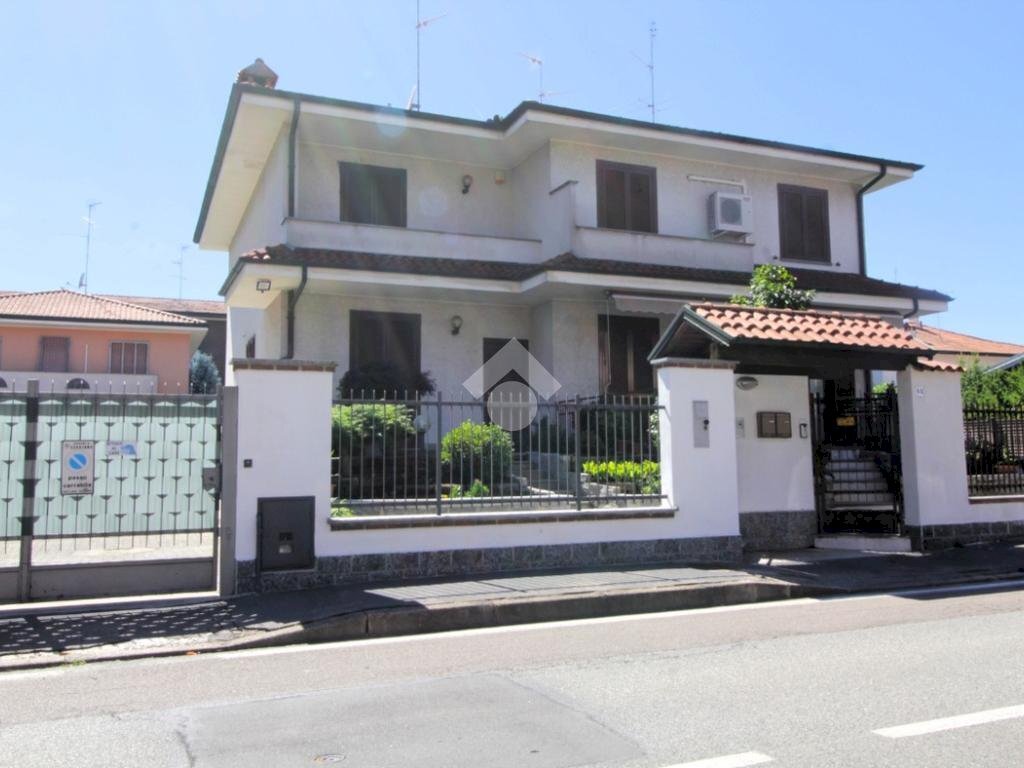 Porzione di casa Via cristoforo colombo, Sedriano - foto 1