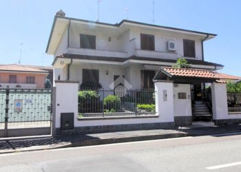 Porzione di casa Via cristoforo colombo, Sedriano - foto 1