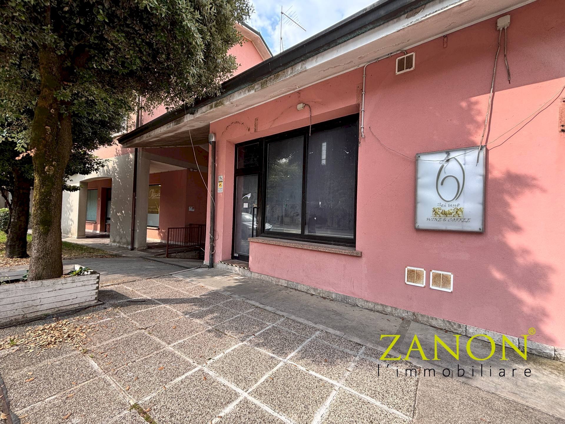 Foto 1 - Bar Tavola Calda - Fredda Via Latina, Romans d'Isonzo - foto 1