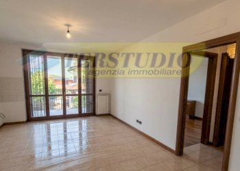 Foto 1 - Three-room apartment VIA XI FEBBRAIO
 
SNC, Mapello - photo 1