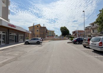 Foto 13 - Locale Commerciale Viale Alcide De Gasperi
23/a, Monteprandone - foto 13