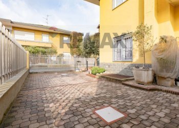 Terrazza - Casa semi indipendente Vicolo Ariosto
 
5, Rho - foto 40