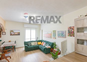 Sala da pranzo - Casa semi indipendente Vicolo Ariosto
 
5, Rho - foto 97