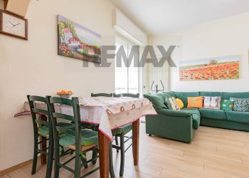 Sala da pranzo - Casa semi indipendente Vicolo Ariosto
 
5, Rho - foto 120