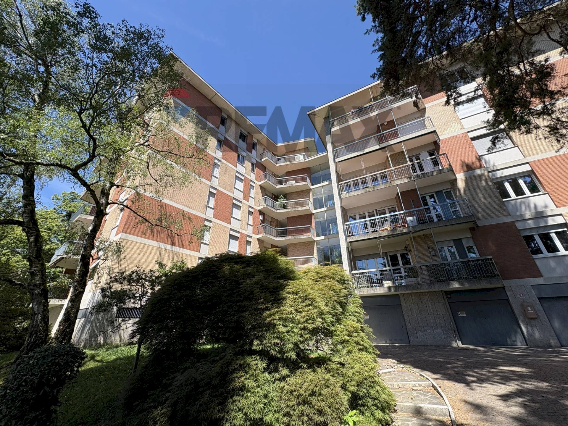 Edificio all\'aperto - Trilocale via Walder
9G, Varese - foto 2