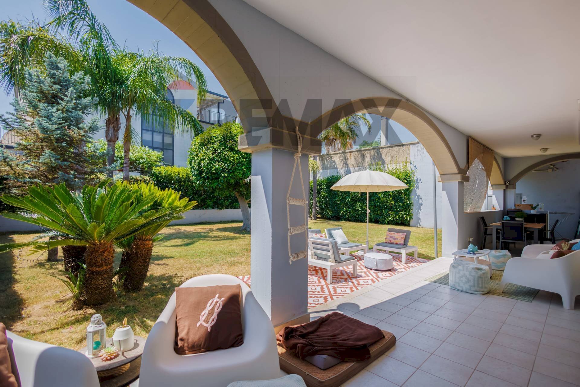 Terrazza - Villa Via Napoli
 
170, Bari - photo 2