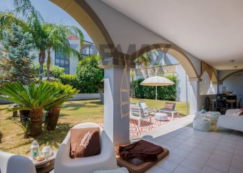 Terrazza - Villa Via Napoli
 
170, Bari - foto 2