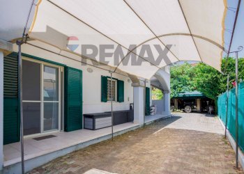 Terrazza - Villa Via Napoli
 
170, Bari - foto 3