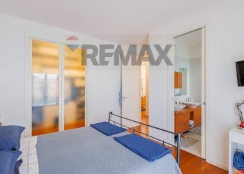 Camera / camera da letto - Villa Via Napoli
 
170, Bari - foto 17