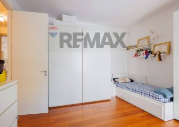 Camera / camera da letto - Villa Via Napoli
 
170, Bari - foto 20