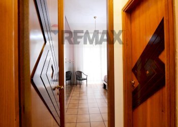 Hall / corridoio - Apartment Via Eritrea
 
5, Bari - photo 14