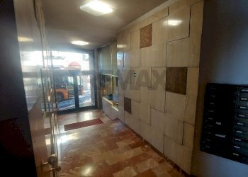 Ingresso stabile - Bilocale VIA PIAVE
 
12, Varese - foto 3