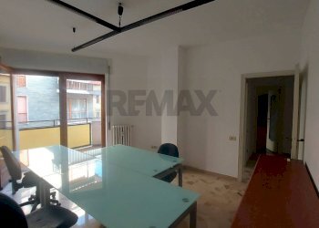 Locale 1 - Bilocale VIA PIAVE
 
12, Varese - foto 11