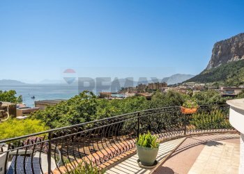 vista mare - Villa Lungomare Cristoforo Colombo
 
750, Palermo - foto 9