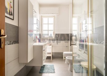 BAGNO1 - Villa Lungomare Cristoforo Colombo
 
750, Palermo - foto 12