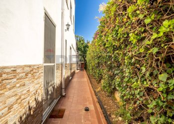 Terrazza - Villa Lungomare Cristoforo Colombo
 
750, Palermo - foto 48