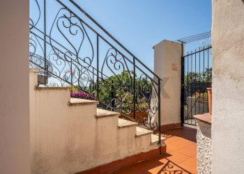 Terrazza - Villa Lungomare Cristoforo Colombo
 
750, Palermo - foto 60