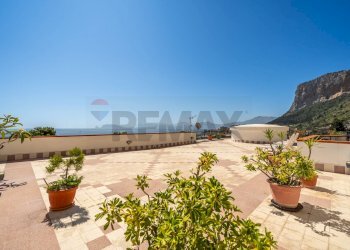Terrazza - Villa Lungomare Cristoforo Colombo
 
750, Palermo - foto 65