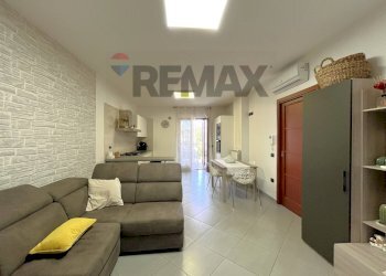 Sala da pranzo - Three-room apartment Via Nazionale delle Puglie
 
230, Nola - photo 4
