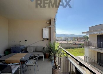 Terrazza - Three-room apartment Via Nazionale delle Puglie
 
230, Nola - photo 8