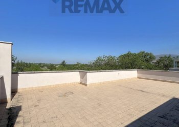 Terrazza - Three-room apartment Via Nazionale delle Puglie
 
230, Nola - photo 20
