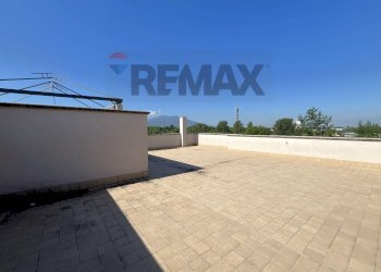 Terrazza - Three-room apartment Via Nazionale delle Puglie
 
230, Nola - photo 24
