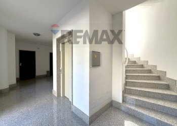 Ricezione / Lobby - Three-room apartment Via Nazionale delle Puglie
 
230, Nola - photo 28