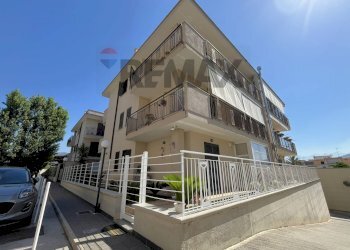 Edificio all\'aperto - Three-room apartment Via Nazionale delle Puglie
 
230, Nola - photo 30