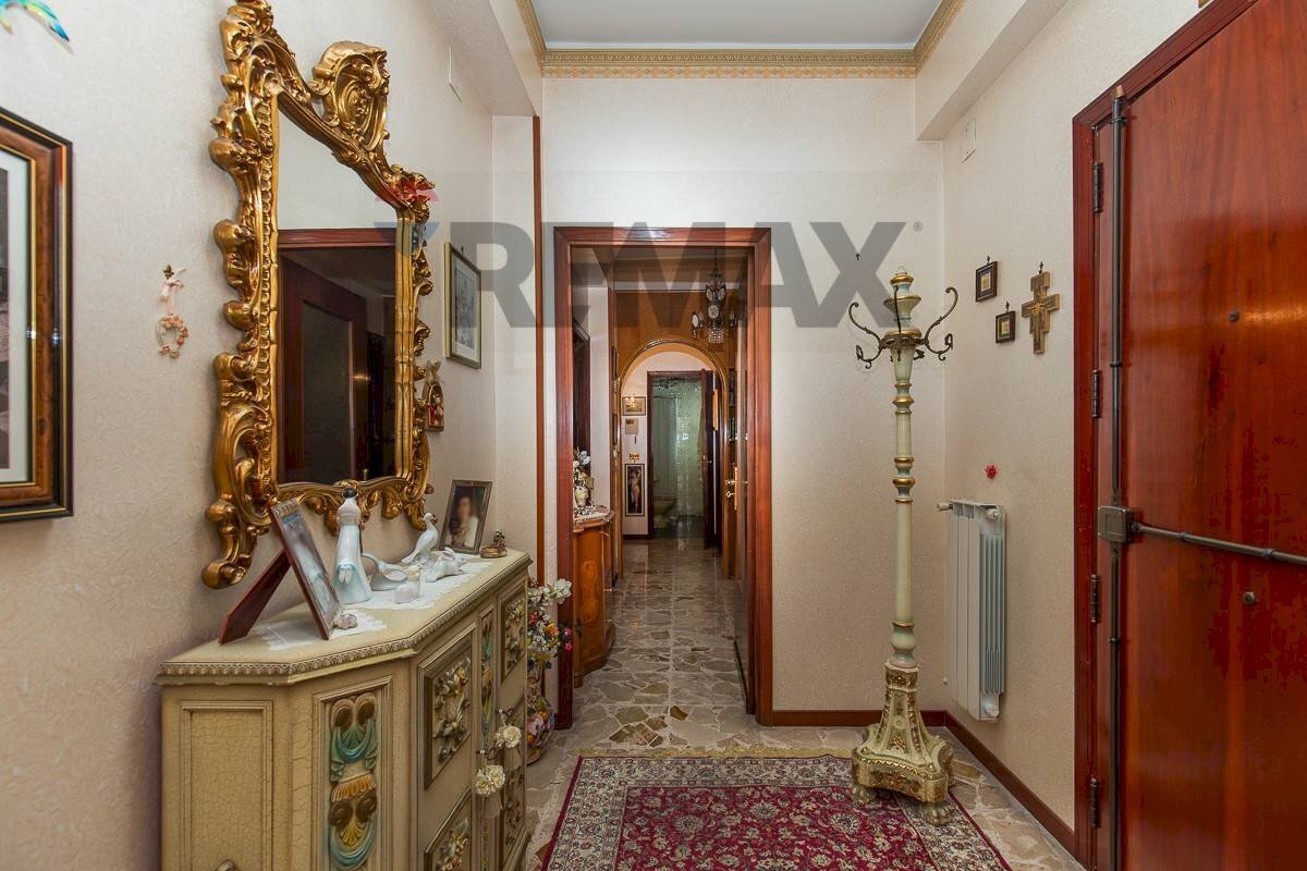 Hall / corridoio - Appartamento Via Galermo
 
124, Catania - foto 2