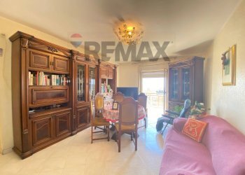 Sala da pranzo - Trilocale Viale Bummacaro
 
16, Catania - foto 1