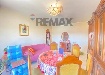 Sala da pranzo - Trilocale Viale Bummacaro
 
16, Catania - foto 4