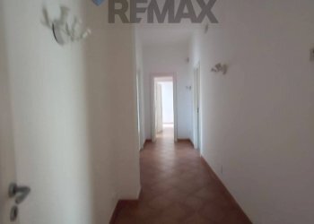 Hall / corridoio - Apartment Via Barriera Del Bosco
 
12, Sant'Agata Li Battiati - photo 3