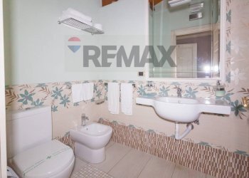 Bagno - Hotel Via Argenta
38/40/42, Acireale - foto 36