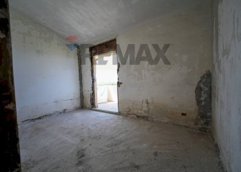 Stanza vuota - Villa a Schiera Via Vampolieri
 
10, Aci Catena - foto 3